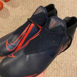 Nike phantom soccer cleats